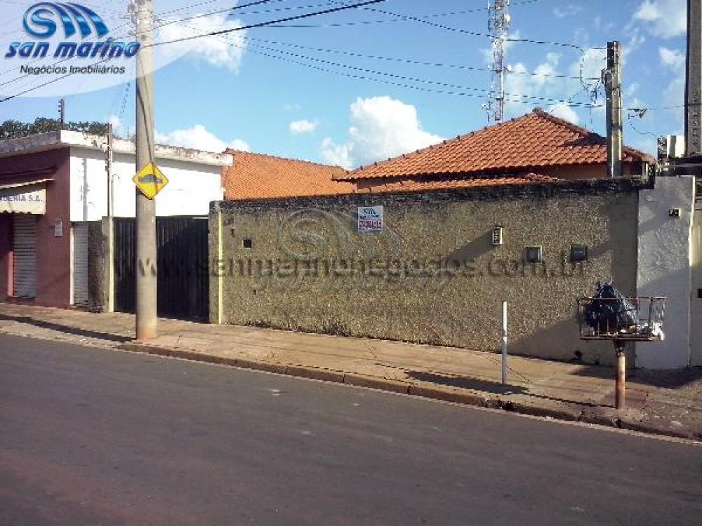 Casas / Padrão em Jaboticabal - foto 0