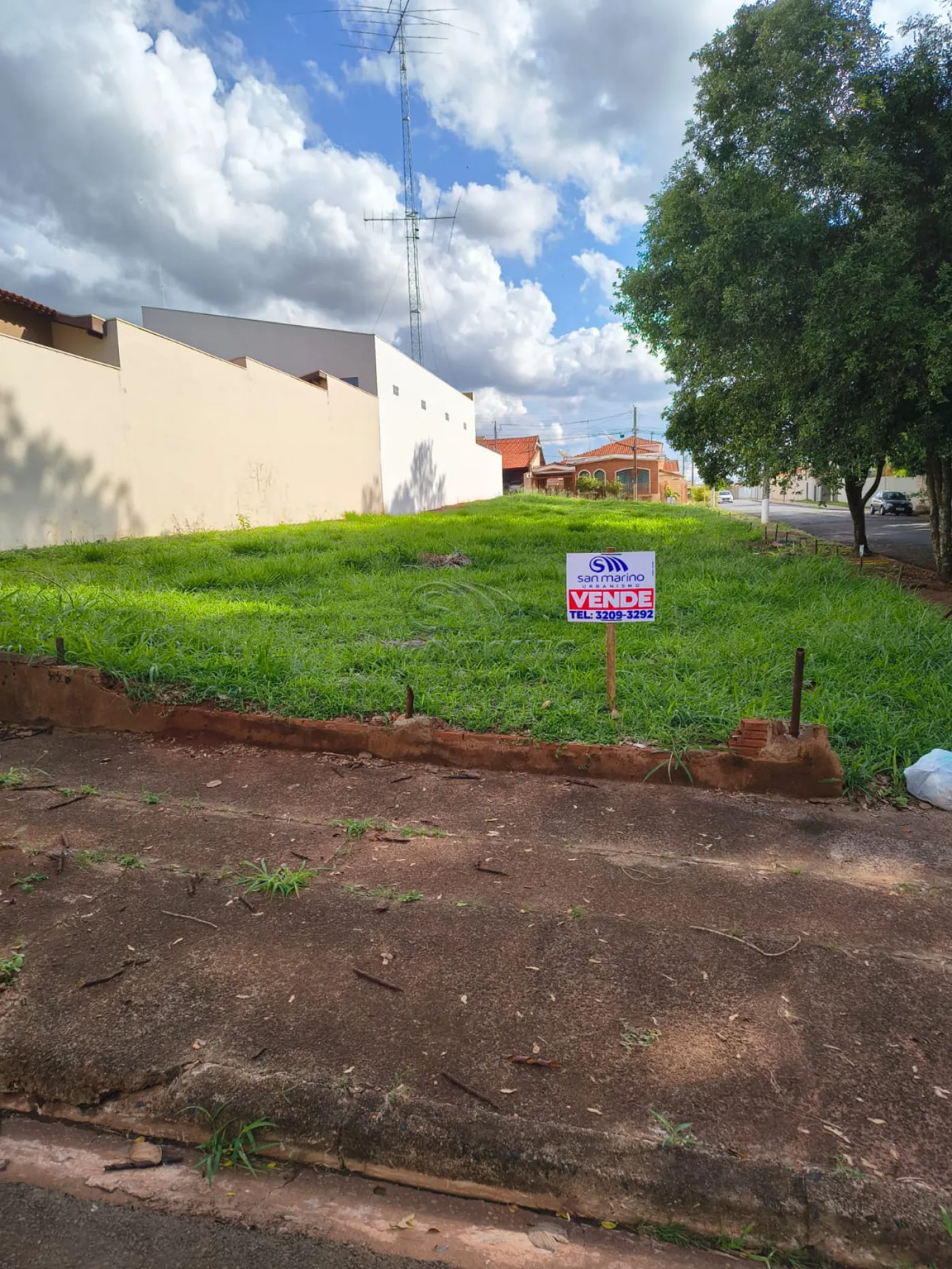 Terrenos / Residencial em Jaboticabal - foto 1