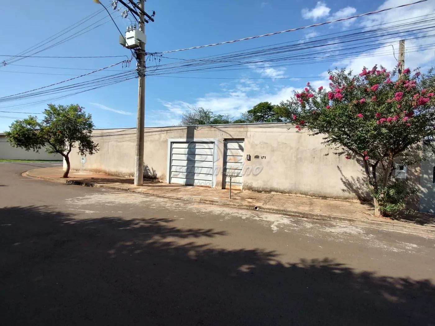 Casas / Padrão em Jaboticabal - foto 0