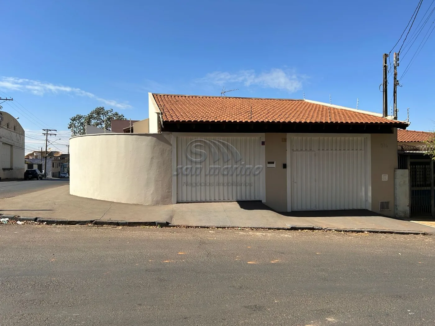 Casas / Padrão em Jaboticabal - foto 0