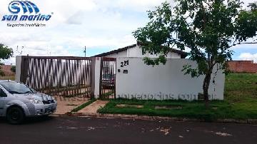 Alugar Casas / Padrão em Jaboticabal. apenas R$ 600.000,00