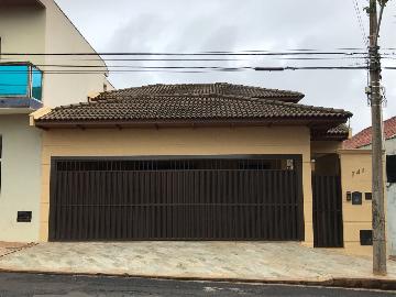 Casas / Padrão em Jaboticabal - foto 0