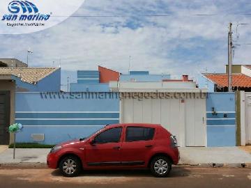 Alugar Casas / Padrão em Jaboticabal. apenas R$ 400.000,00