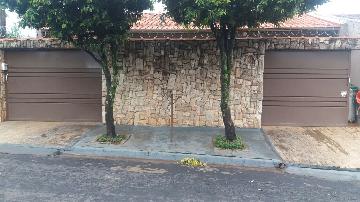Alugar Casas / Padrão em Jaboticabal. apenas R$ 330.000,00