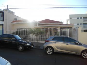 Alugar Casas / Padrão em Jaboticabal. apenas R$ 2.500,00
