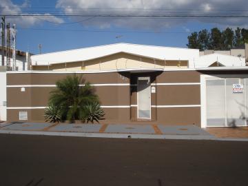 Alugar Casas / Padrão em Jaboticabal. apenas R$ 430.000,00