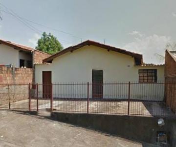 Casas / Padrão em Monte Alto - foto 0