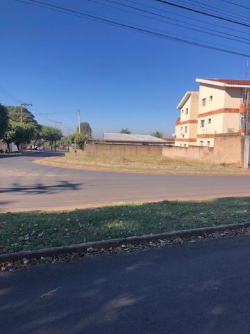 Alugar Terrenos / Residencial em Jaboticabal. apenas R$ 160.000,00