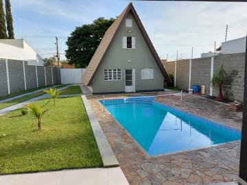 Alugar Casas / Padrão em Jaboticabal. apenas R$ 650.000,00