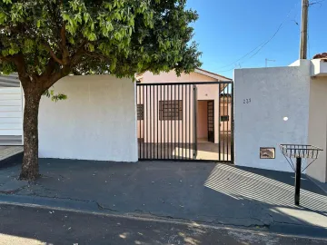 Alugar Casas / Padrão em Jaboticabal. apenas R$ 170.000,00