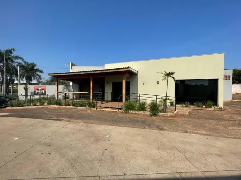 Alugar Comerciais / Salão em Jaboticabal. apenas R$ 3.000,00