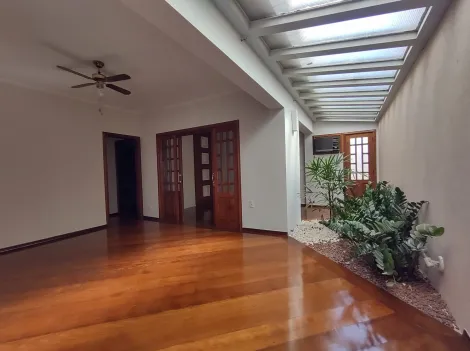 Alugar Casas / Padrão em Jaboticabal. apenas R$ 3.000,00