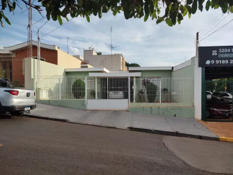 Comprar Casas / Padrão em Jaboticabal. apenas R$ 470.000,00