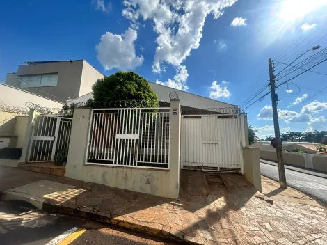 Alugar Casas / Comercial em Jaboticabal. apenas R$ 3.800,00