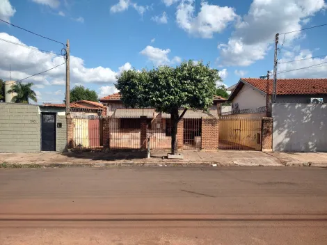 Alugar Casas / Padrão em Jaboticabal. apenas R$ 250.000,00