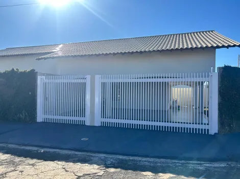 Alugar Casas / Padrão em Jaboticabal. apenas R$ 3.800,00