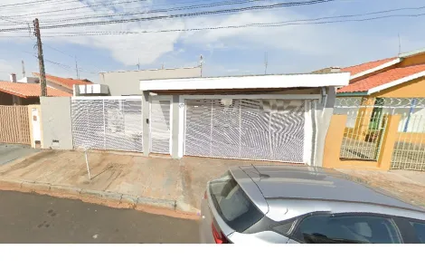 Alugar Casas / Padrão em Jaboticabal. apenas R$ 230.000,00