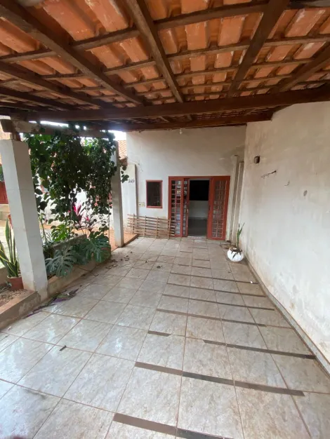 Casas / Padrão em Jaboticabal - foto 1