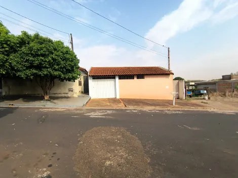 Alugar Casas / Padrão em Jaboticabal. apenas R$ 300.000,00