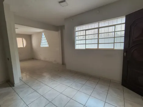 Alugar Casas / Padrão em Jaboticabal. apenas R$ 310.000,00